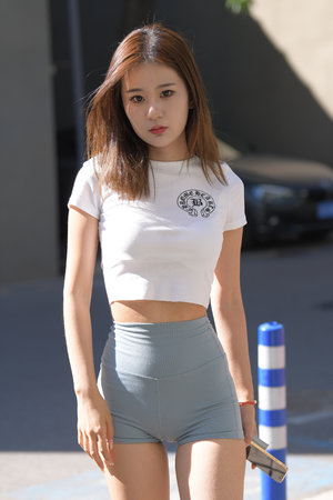 亚洲女人自熨在线视频 相关